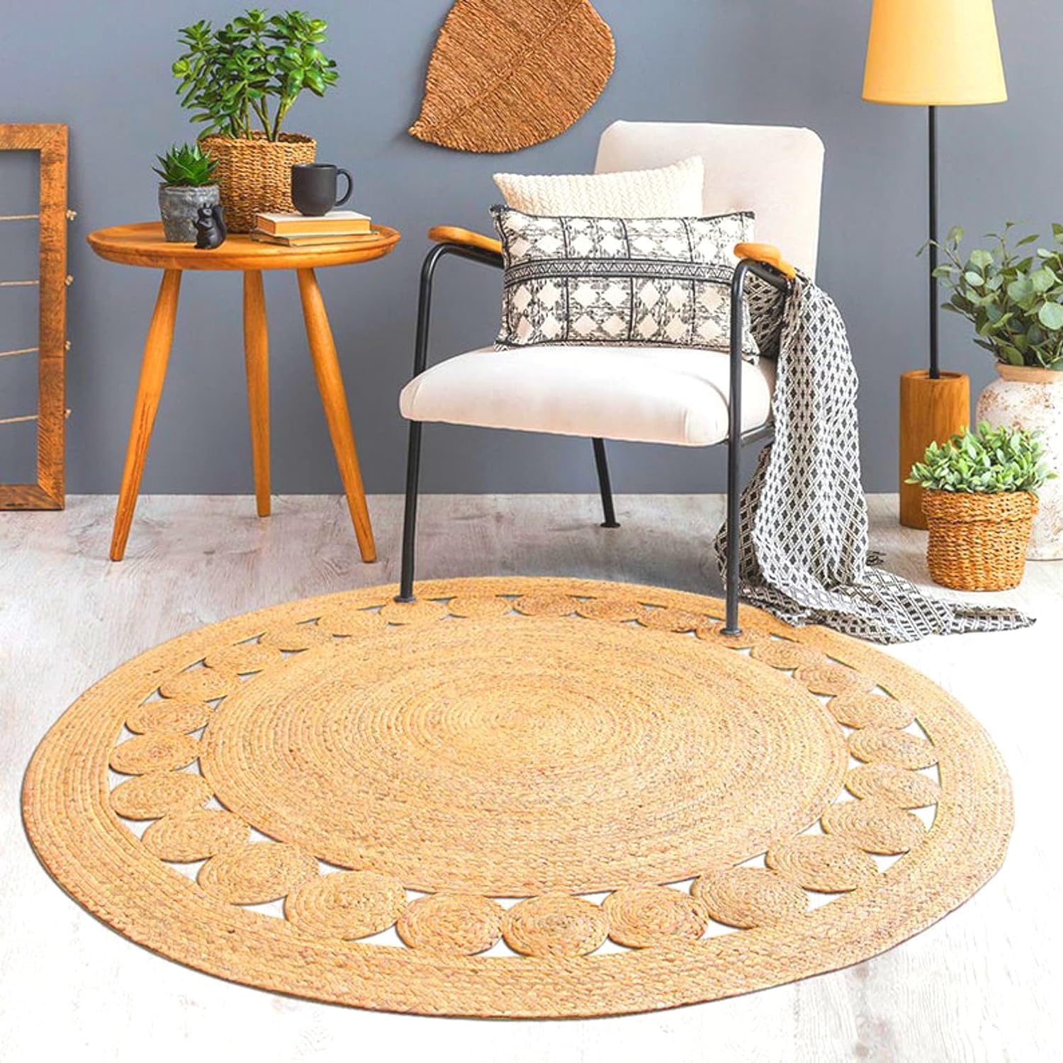 Handcrafted Reversible Boho Jute Round Farmhouse Area Rug
