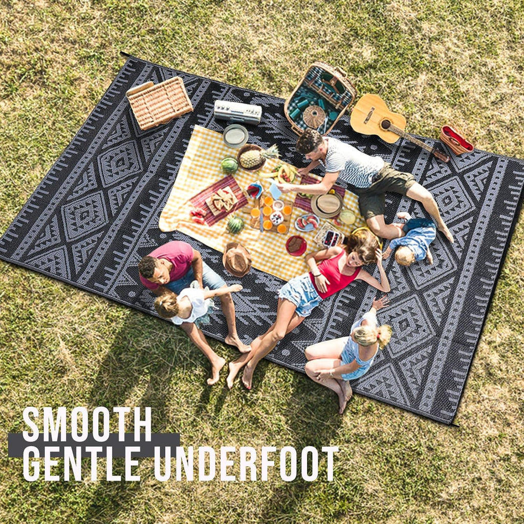 Reversible Boho 5x8 Waterproof Plastic Straw Patio Rug