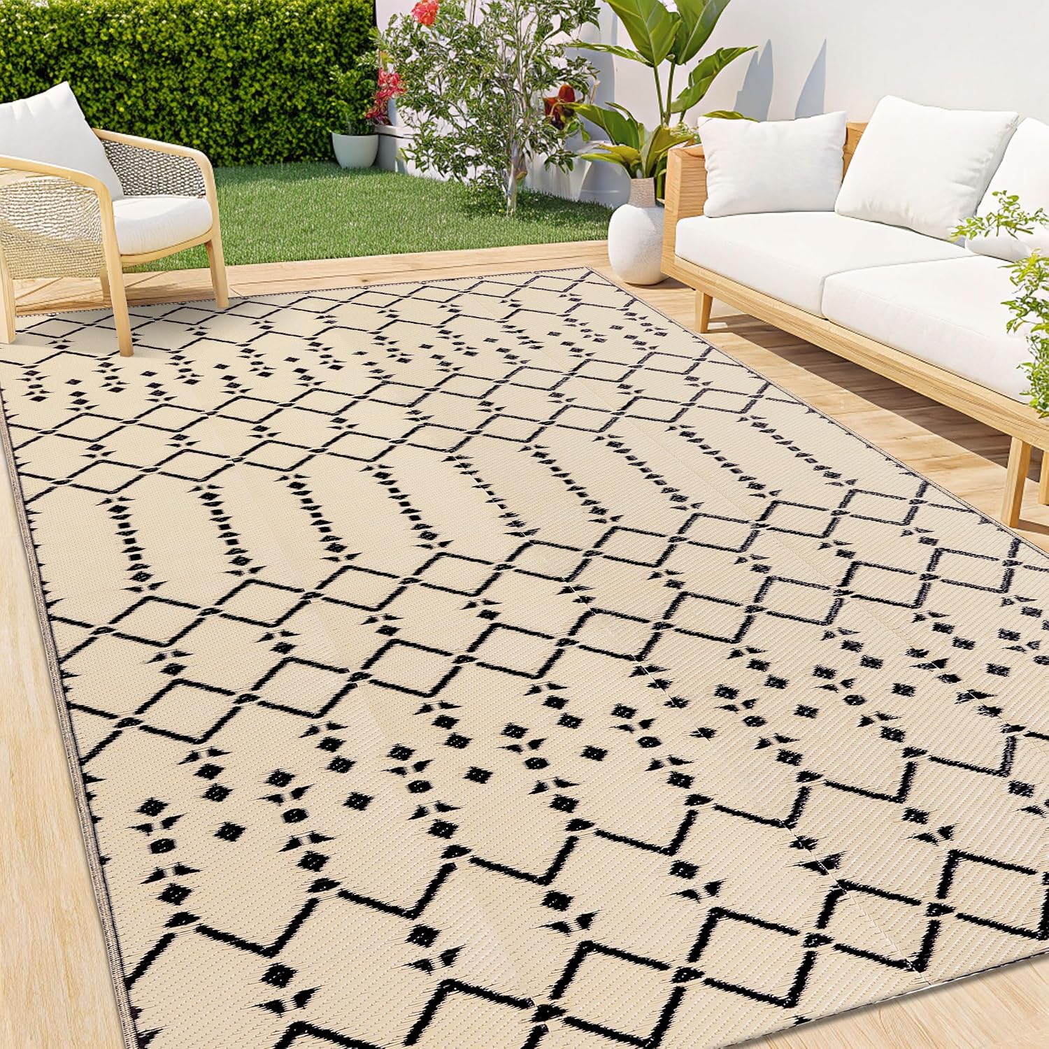 Reversible Boho 5x8 Waterproof Plastic Straw Outdoor Rug